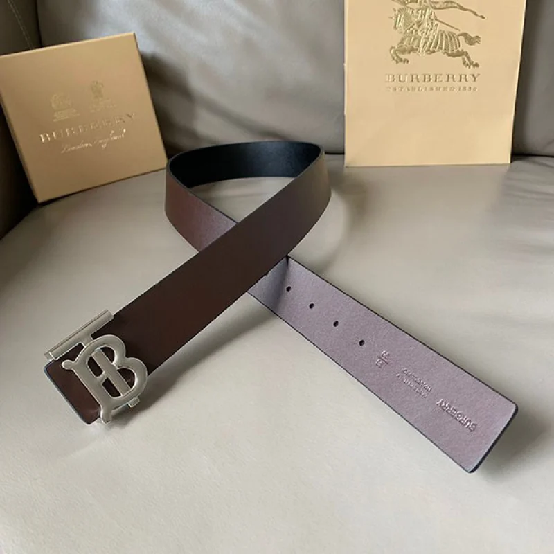 バーバリー モノグラムバックル レザーベルト コピー Bau56833