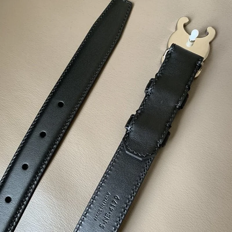 お洒落に♪セリーヌ ミディアムトリオンフベルト コピー2.5cm Cei45798