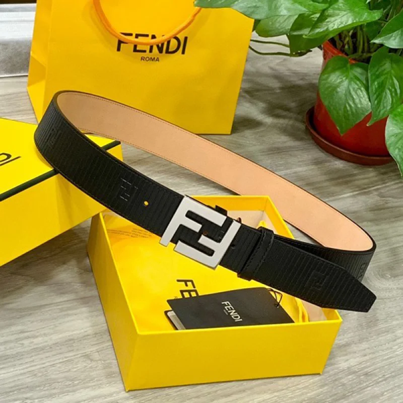 セレブ多数愛用 フェンディ メンズ ベルト 偽物 4.0cm 3色 fej46494