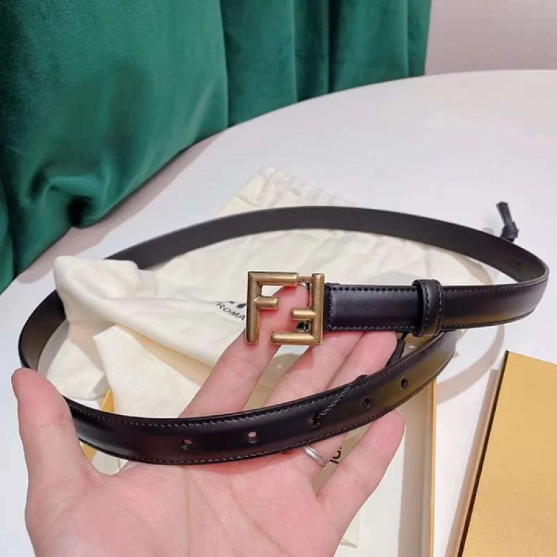 新色☆希少フェンディ FFモチーフ コピー レザー ベルト カーフレザー fer55436