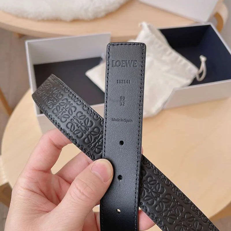 ロエベ カーフレザー アナグラムバックルリバーシブルベルトコピー 3.0 cm loc44370