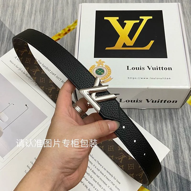 日本未入荷ルイヴィトン サンチュールツイスト 偽物 30MM リバーシブル ベルト vud28010