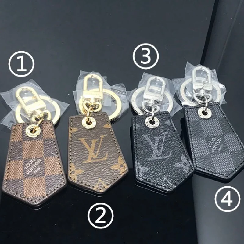 国内即発【ルイヴィトン 偽物】キーホルダー・アンシャッペ LVロゴ vug52845