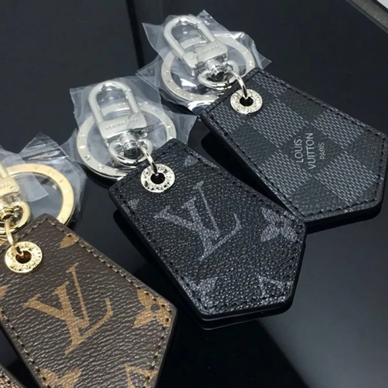 国内即発【ルイヴィトン 偽物】キーホルダー・アンシャッペ LVロゴ vug52845