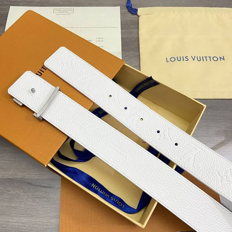 春もの新作ルイヴィトン 偽物サンチュール・LVピラミッド 40MM ベルト vui02797