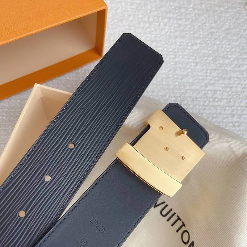 一目惚れ♪ルイヴィトン サンチュール・LVイニシャル コピー 40MM ベルト vum93150