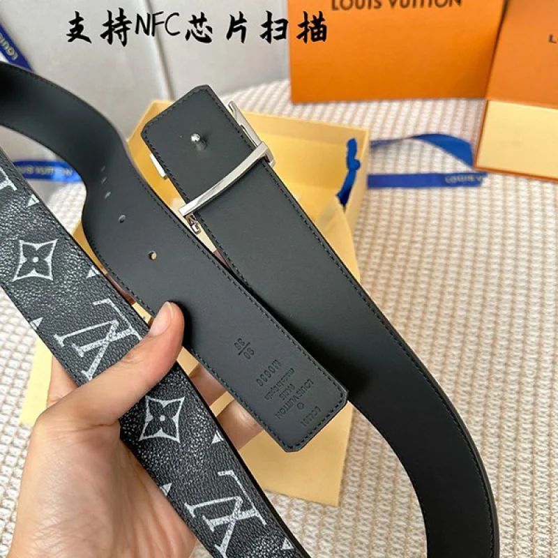 人気 ルイヴィトン ベルト 偽物 サンチュール・LVシェイプ リバーシブル トリヨン vun17656