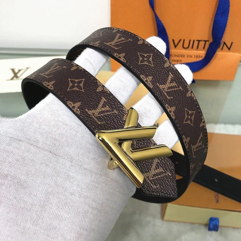 入手困難ルイヴィトン サンチュールツイスト 偽物 30MM リバーシブル ベルト vuu07126