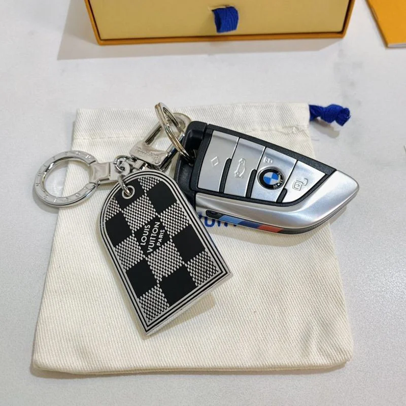 人気No1♪ルイヴィトン バッグチャーム 偽物 キーホルダー 偽物 vuu77039