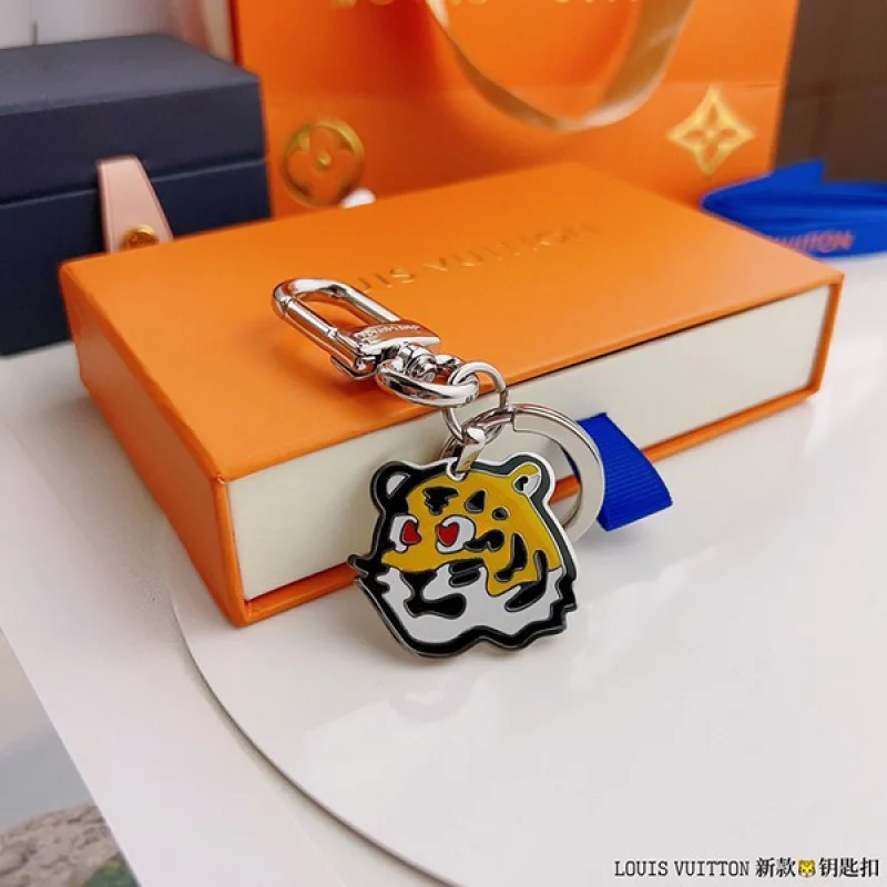 お洒落に♪ルイヴィトン Nigo タイガー キーリング 偽物 vuy85906