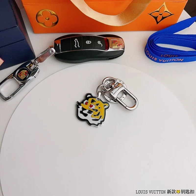 お洒落に♪ルイヴィトン Nigo タイガー キーリング 偽物 vuy85906