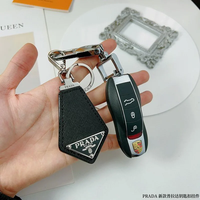 新作で超限定♪プラダ バッグチャーム キーリング コピー vut57025