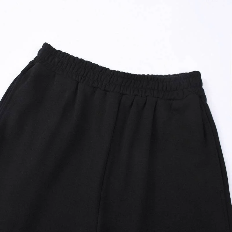 入手困難バレンシアガ BBロゴショートパンツ 偽物 bau88896