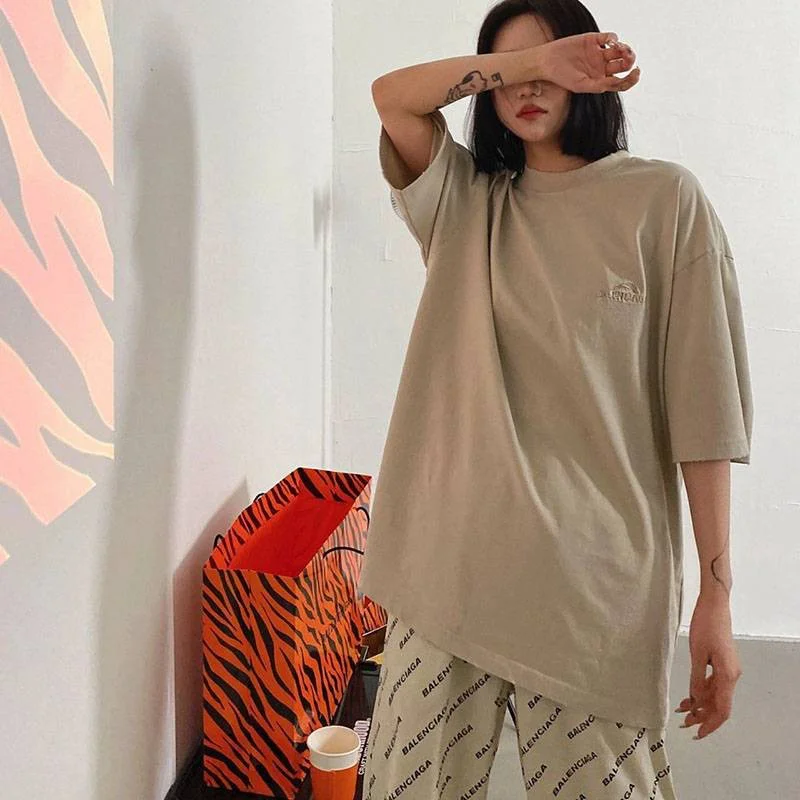 超話題!バレンシアガ パンツ 偽物 ブラック ロゴ プリント入り bay93986