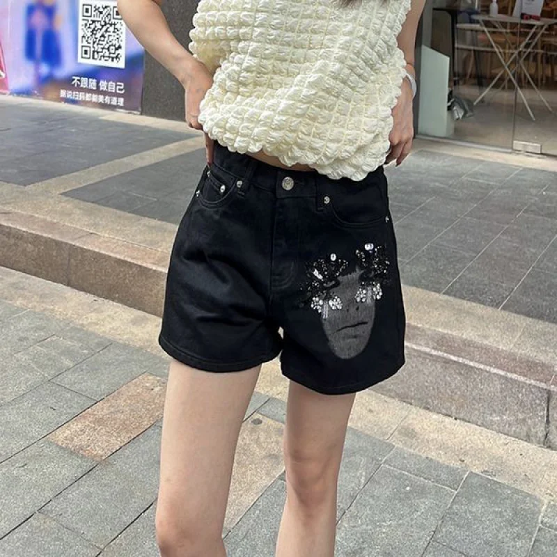 目を惹くカラー シャネル ストレッチ デニム パンツ CC ロゴ 偽物 shj98472