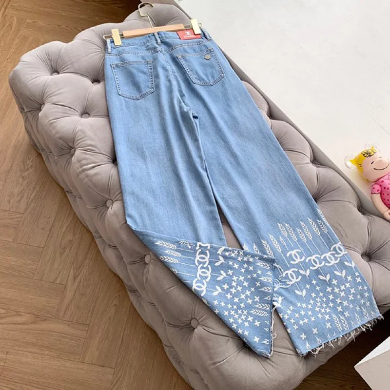 日本未入荷シャネル ジーンズ デニム コピー パンツ CCロゴ ブルー 新作 女 shu53782