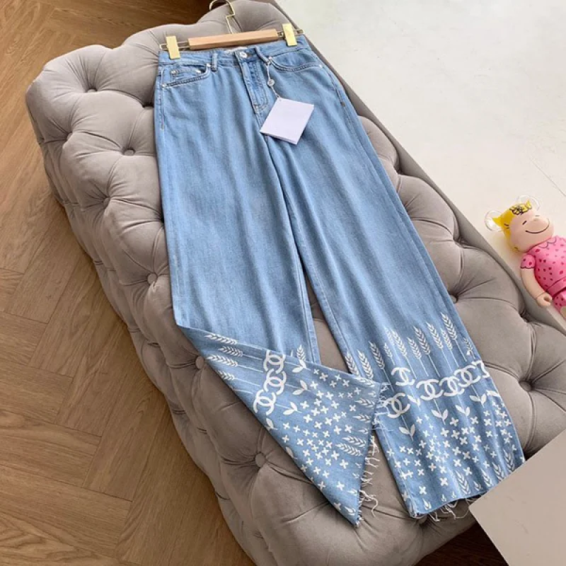 日本未入荷シャネル ジーンズ デニム コピー パンツ CCロゴ ブルー 新作 女 shu53782