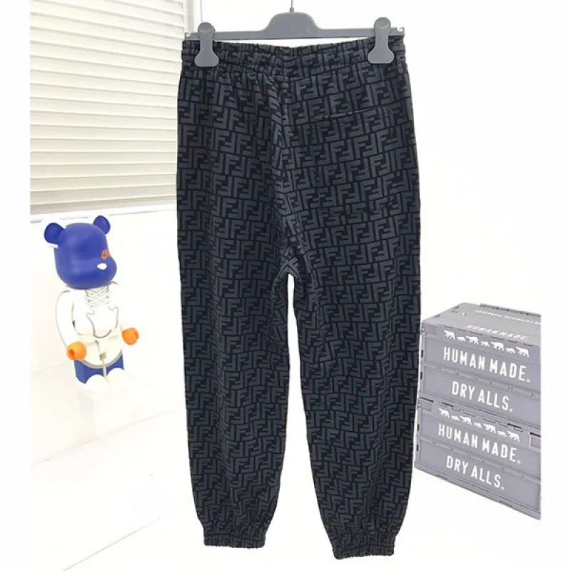 大人気!フェンディ コピー FFフロックプリント コットンピケ製 ジョガーパンツ FB0461AFRJF0ABB