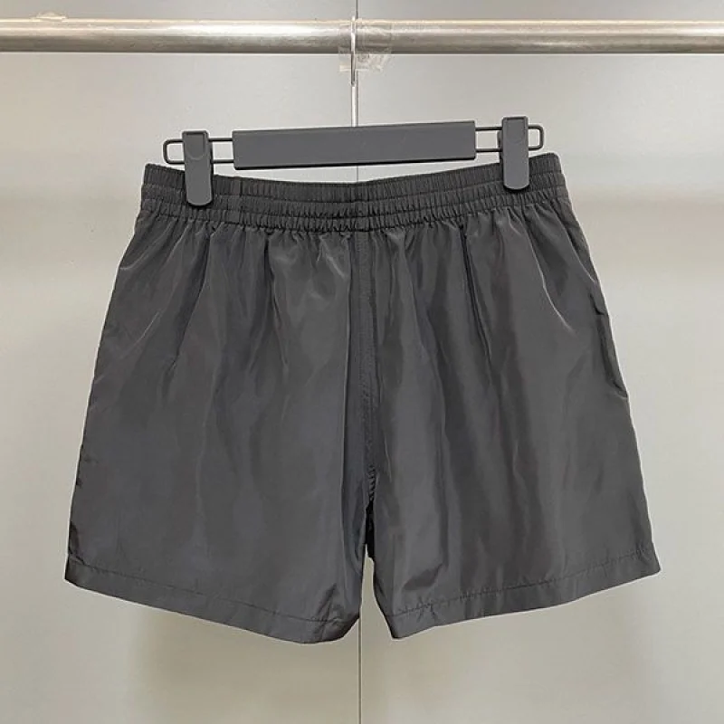 日本未入荷 フェンダーチェ ロゴ スイム ショートパンツ コピー feu75423