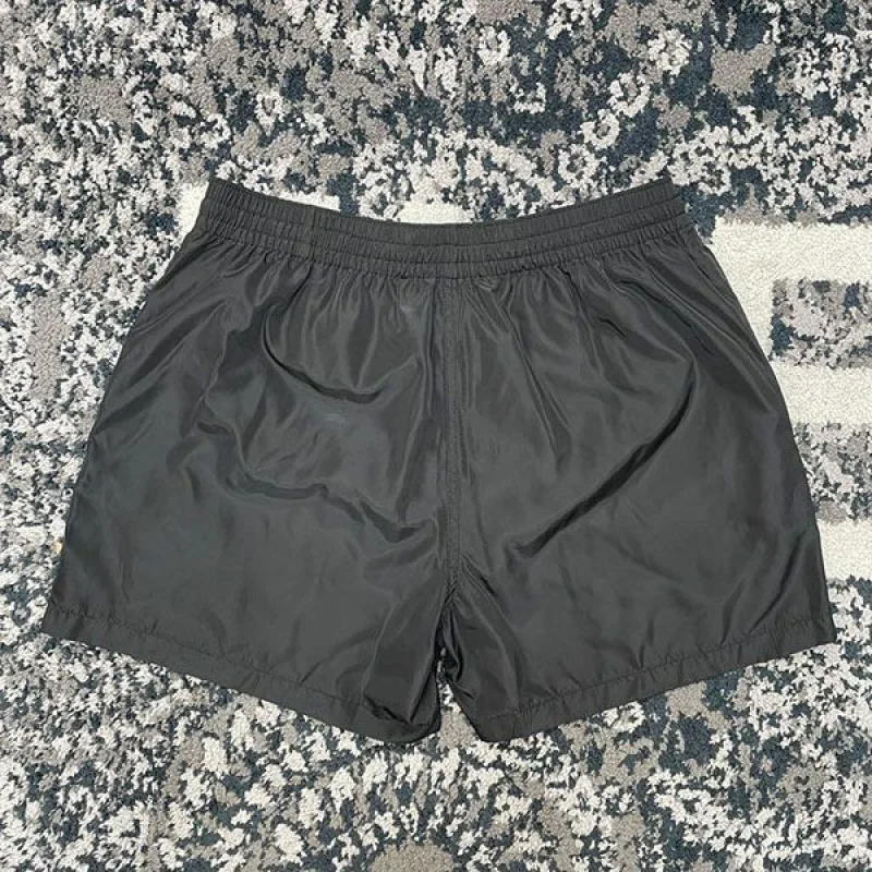 日本未入荷 フェンダーチェ ロゴ スイム ショートパンツ コピー feu75423