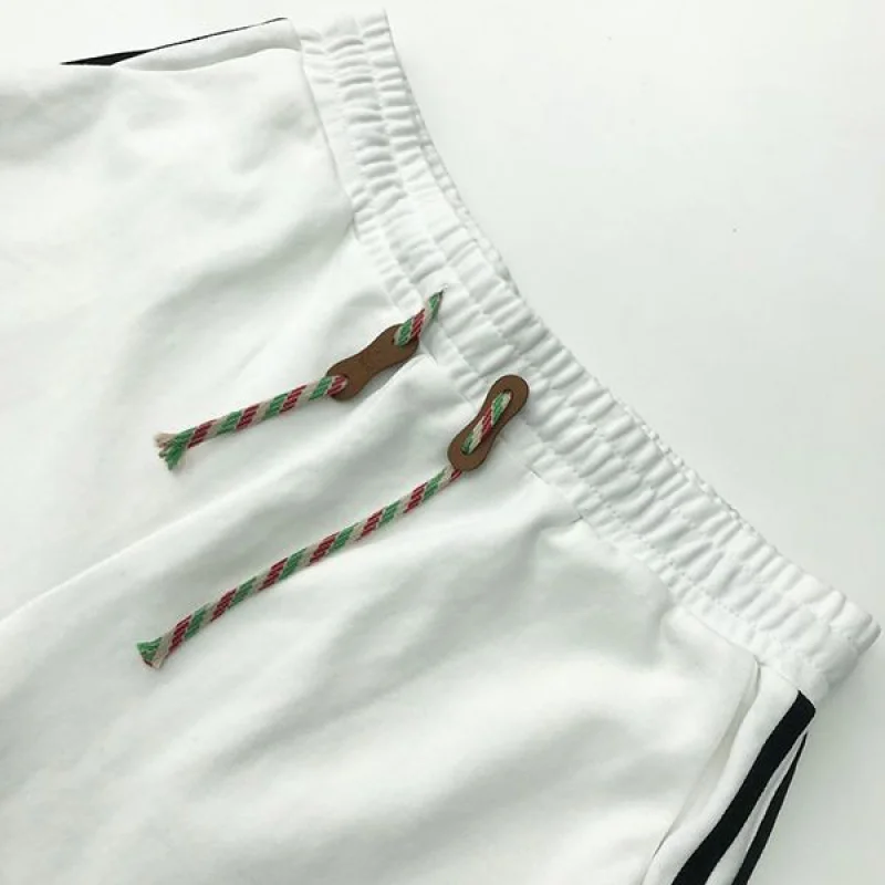 《大人気》グッチ アディダス トレフォイルグッチ刺繍ショートパンツ パロディ gud43893