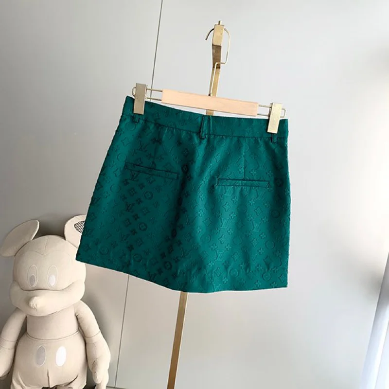 【日本未発売】ルイヴィトン クロップドラップショートパンツ 偽物 1AA85J