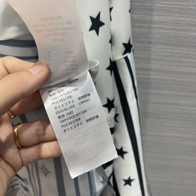 ☆超人気☆ルイヴィトン 偽物 LVサマースターダストフラウンスラップスカート 1AA9XO