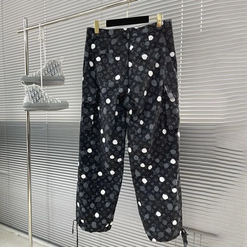 ☆超人気☆LV×YK 草間彌生 モノグラム ドットカーゴパンツ 偽物 1AB7J3