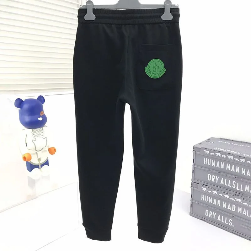一目惚れ♪人気定番パンツ モンクレール バイカラー刺繍レトラージュ コピー mor80856