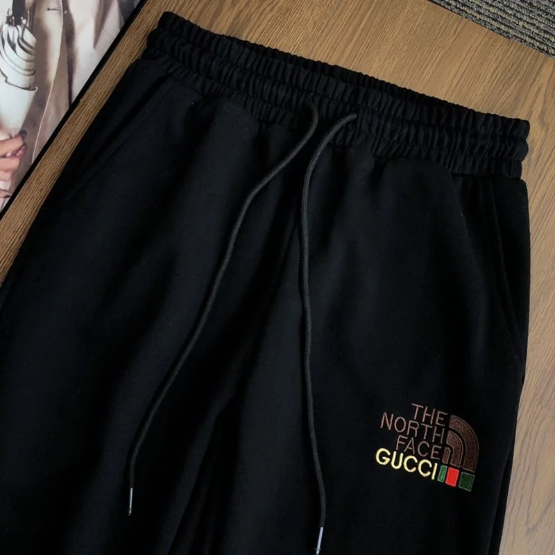 世界中で大人気♪ グッチ×ザノースフェイス スウェットトップス&パンツ コピー 上下セット Nop13751