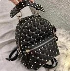 ヴァレンティノバッグ バックパック コピー
