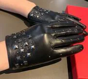 帽子 ヴァレンティノ手袋 コピー