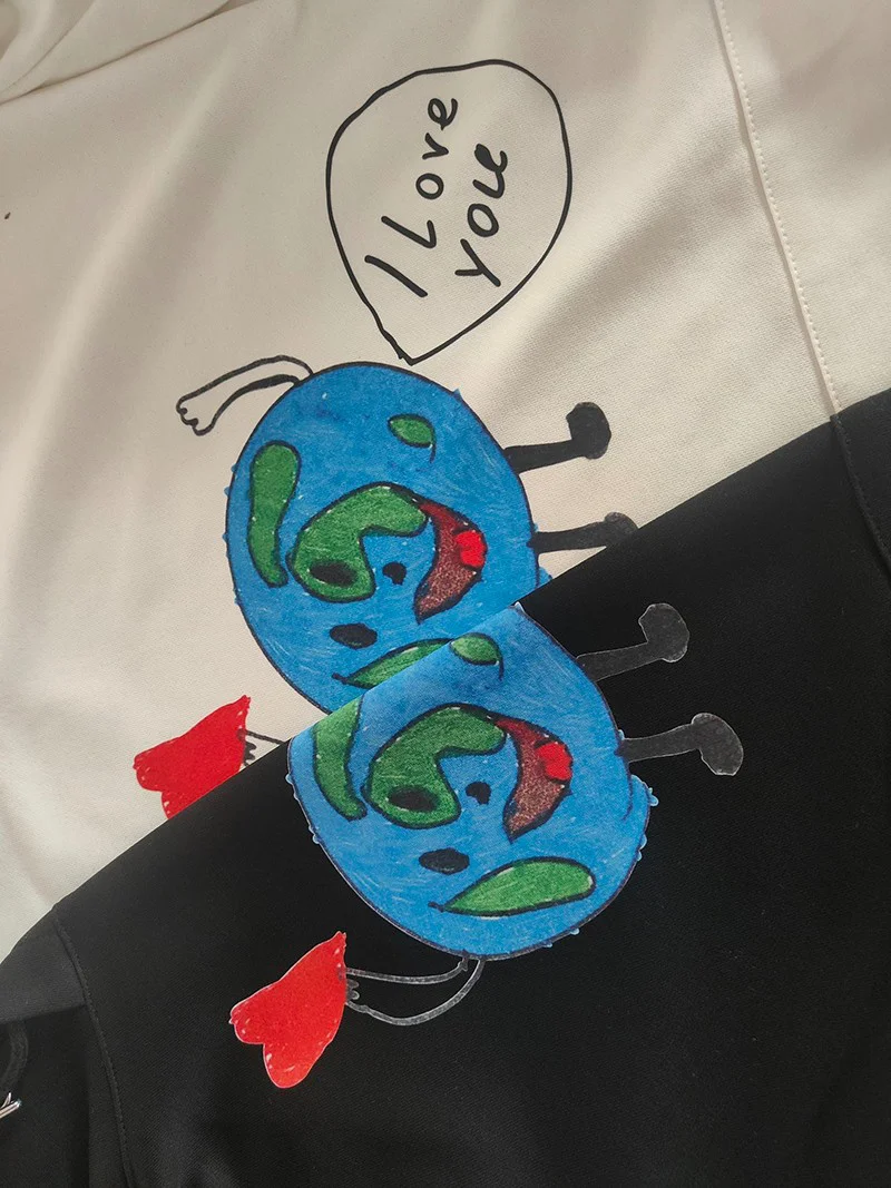 《大人気》【バレンシアガ パーカー コピー】LOVE EARTH LARGE FIT フーディーパーカー 620947TKV959040