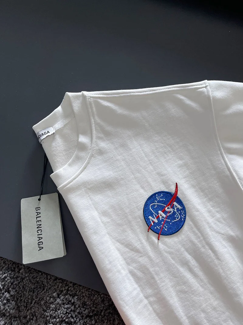 欲しい♡超限定♪バレンシアガ トレーナー コピー レギュラー クルーネック スペース NASA baf31586