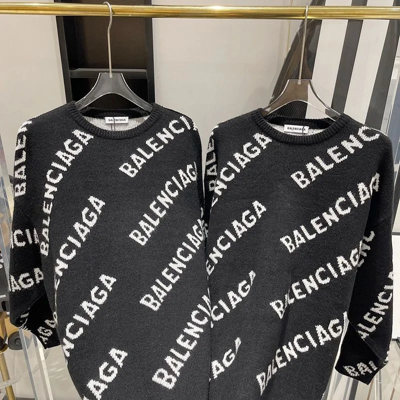 完売必至バレンシアガ スーパーコピー Allover Logo セーター ニットウェア ブラック baf75877