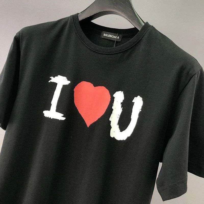 世界中で大人気♪バレンシアガ I LOVE U Tシャツ 偽物 ブラック baf87726