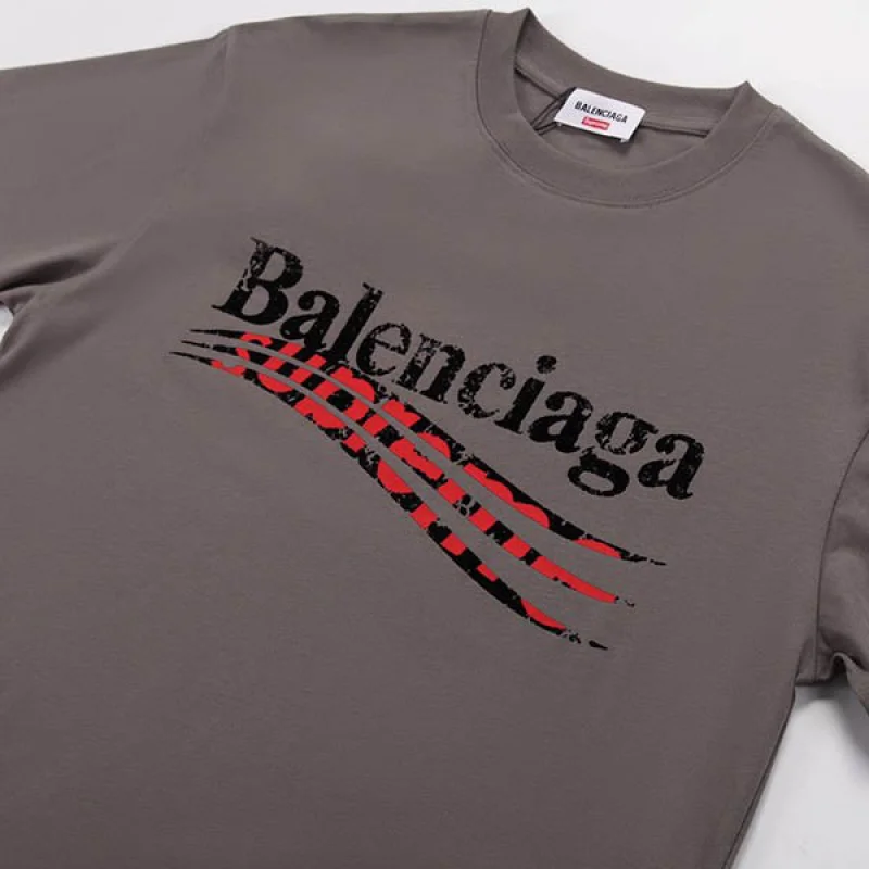 バレンシアガ シュプリーム 偽物 キャンペーン ロゴ プリント Tシャツ bah83600