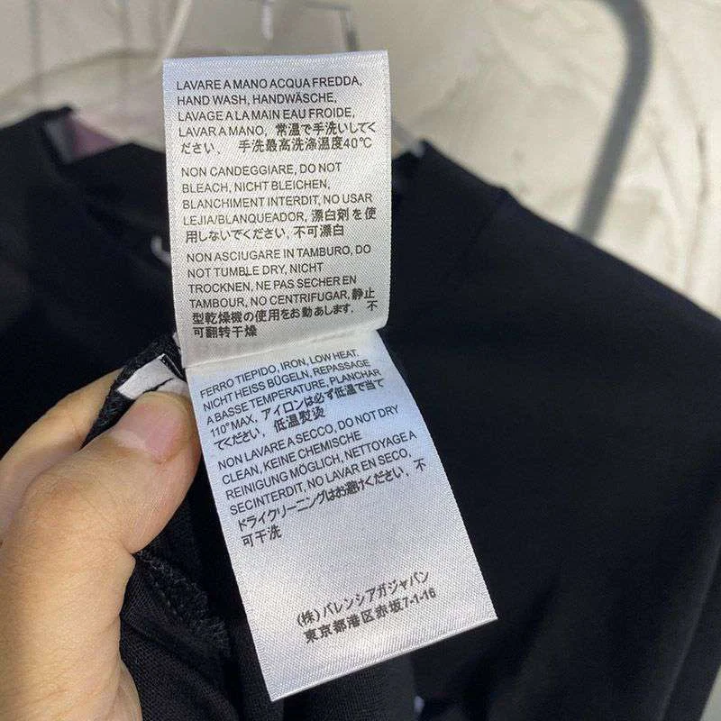 22AWバレンシアガ BB PIXEL コピー ミディアムフィット Tシャツ bai08402