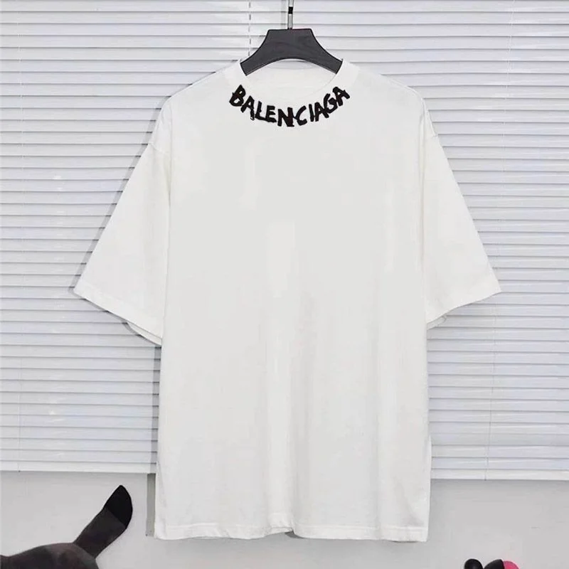 人気急上昇バレンシアガ コピー ネックラインにプリントロゴ Tシャツ baj43540