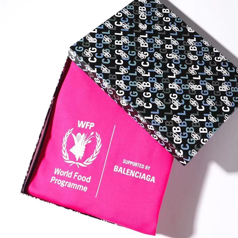 バレンシアガ 偽物 WFP フーディ ピンク パーカー bak63653