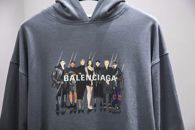 【限定カラー】バレンシアガ パーカー コピー ラムシュタインボクシーフード付き bal33905