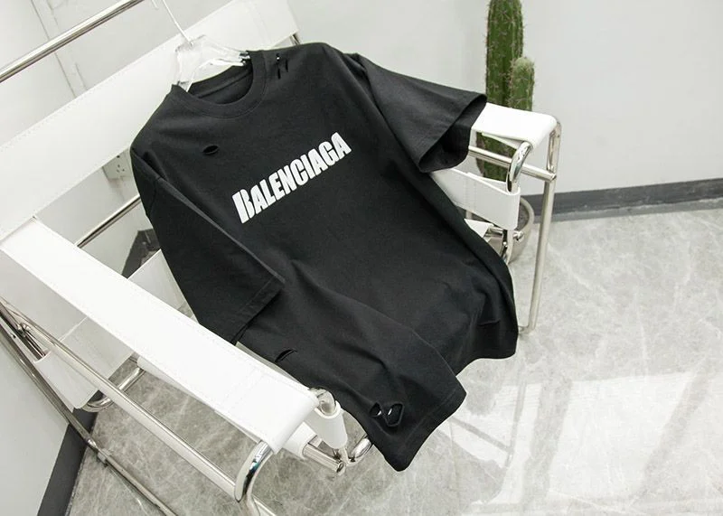 定番バレンシアガ コピー DESTROYED FLATGROUND Tシャツ 2色 bam86561