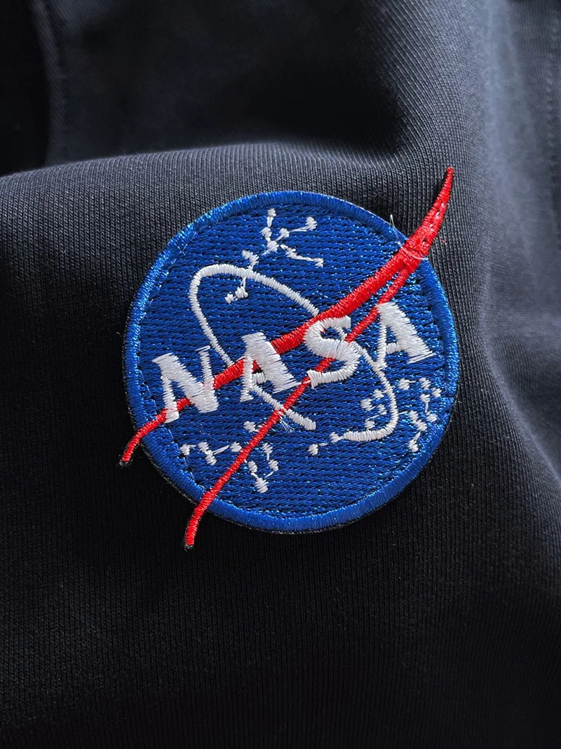 世界中で大人気♪バレンシアガ トレーナー 偽物 レギュラー クルーネック スペース NASA ban69033