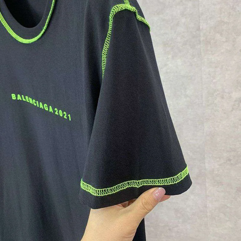 希少色バレンシアガ クルーネックロゴ Tシャツ コピー ban76335
