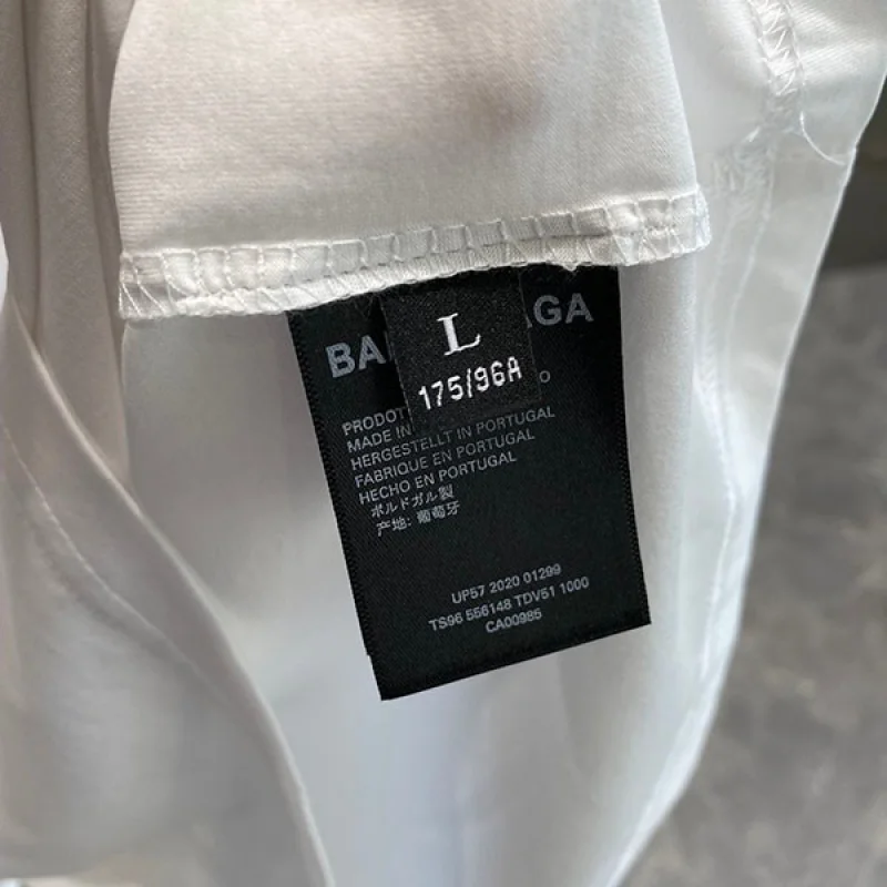バレンシアガ 偽物 オーバーサイズ ロゴ Tシャツ bap37747