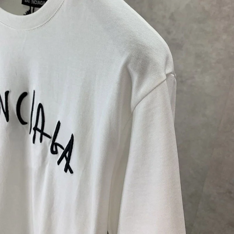 稀少バレンシアガ クルーネックロゴ Tシャツ コピー ホワイト baq29190
