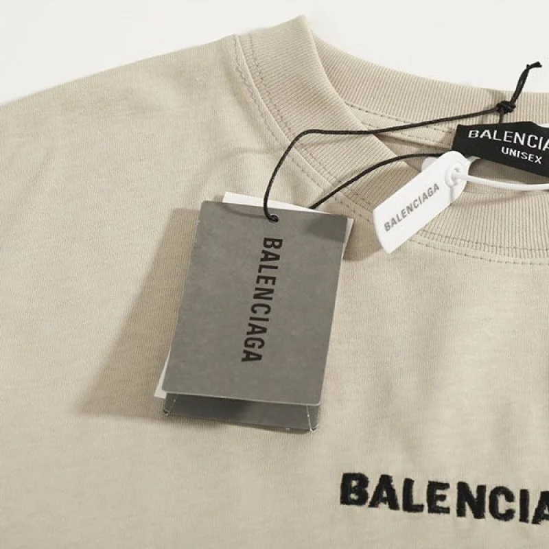 おすすめ バレンシアガ ユニセックス プリント Tシャツ 偽物 baq40935