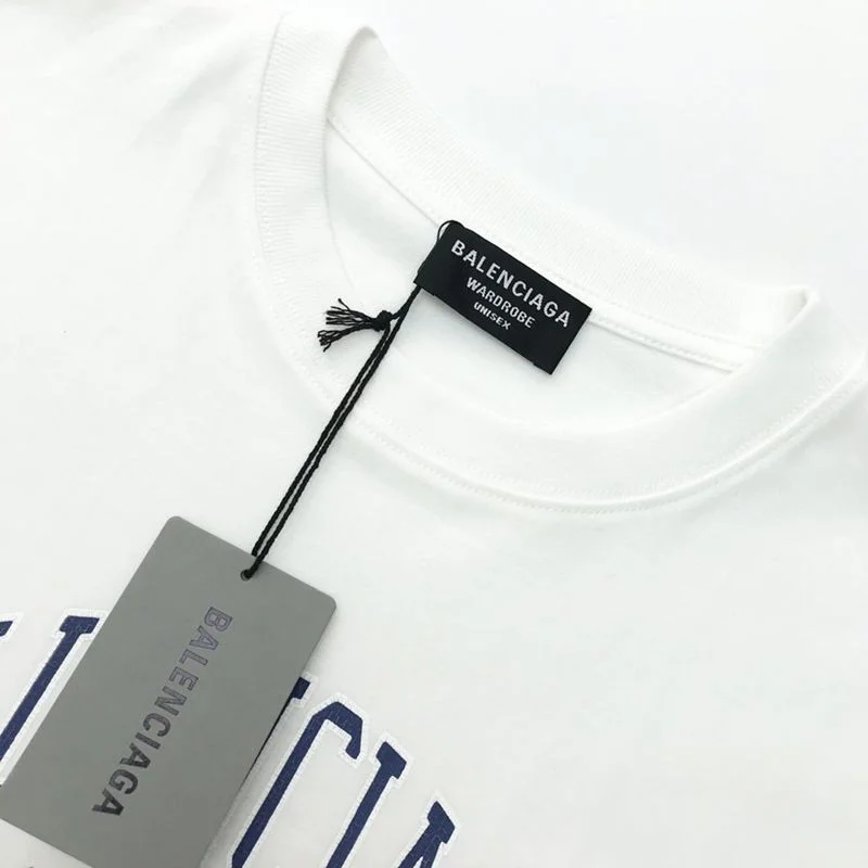 大人気!【バレンシアガ】ロゴ入りコットンTシャツ 偽物 baq76052