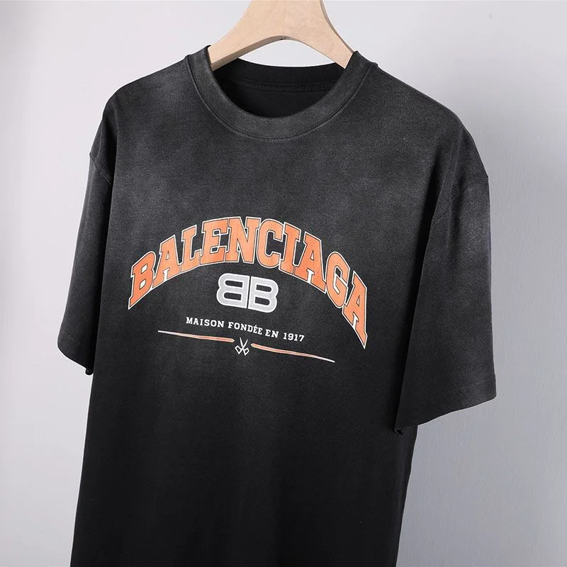 争奪戦 バレンシアガ ロゴダメージブラックコットン コピー クルーネックTシャツ baq77545