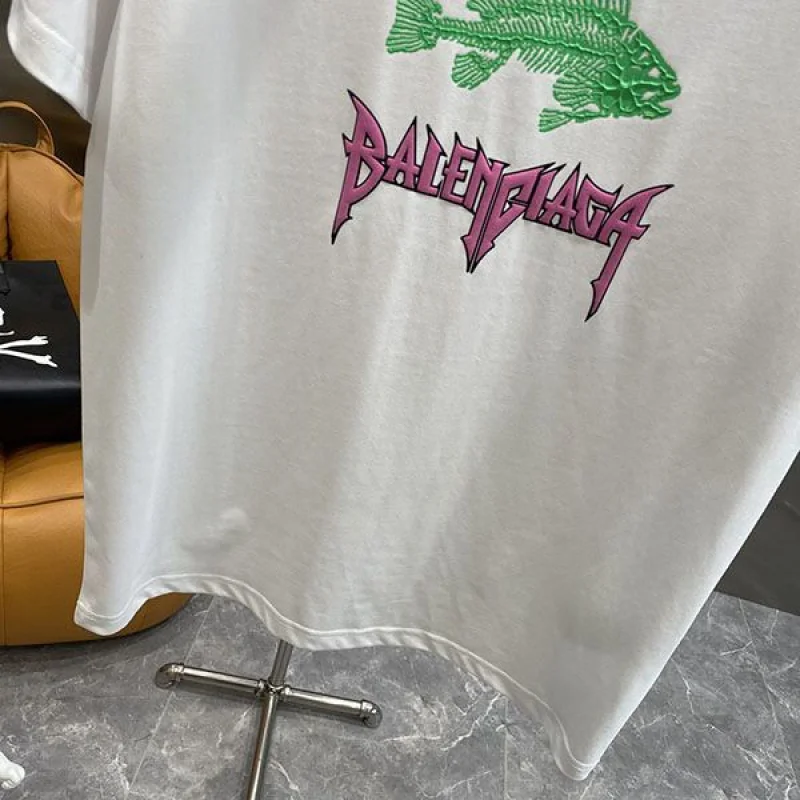 おすすめバレンシアガ 偽物 プリント ロゴ Tシャツ baq79441